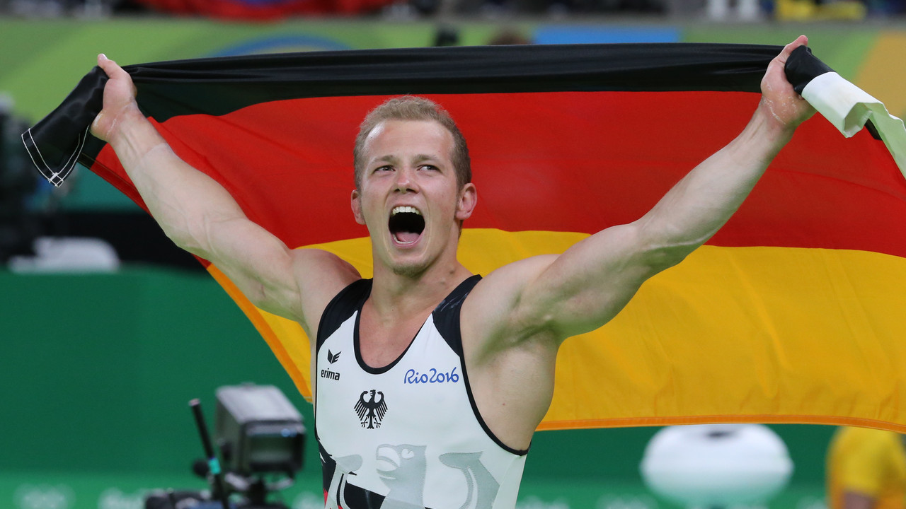 Olympiasieger Fabian Hambüchen am Reck 2016 | Bildquelle: Picture Alliance