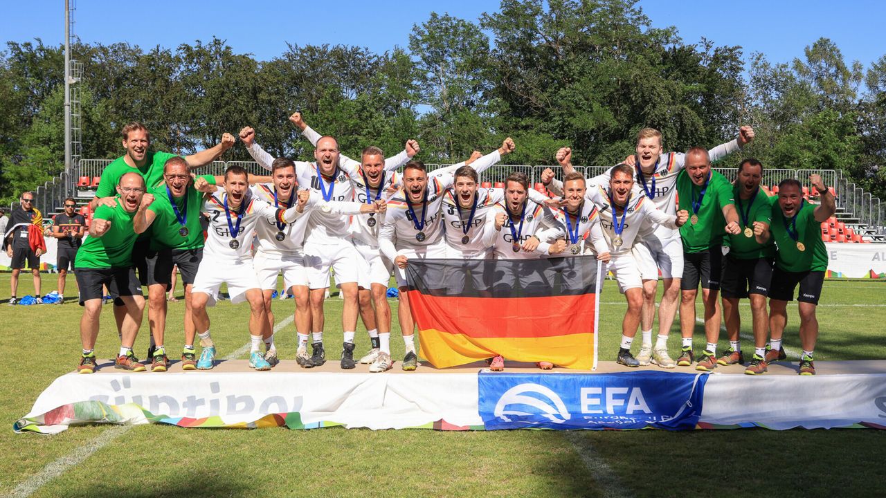 Deutsche Faustball-Nationalmannschaft der Männer ist Europameister 2022 | Bildquelle: DFBL