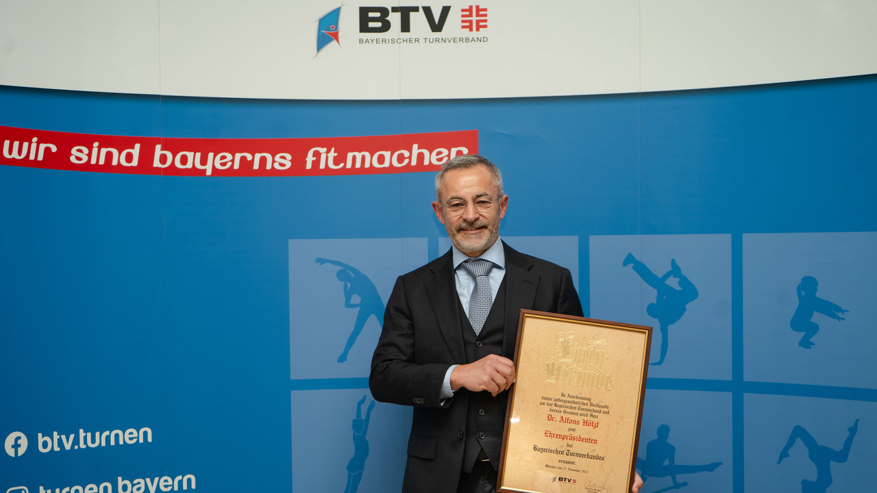 Dr. Alfons Hölzl ist bayerischer Ehrenpräsident | Foto: BTV