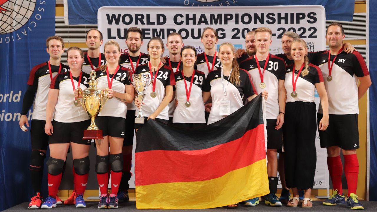 WM-Titel für die Mixed-Mannschaft | Bildquelle: DTB/Dirk Marquardt