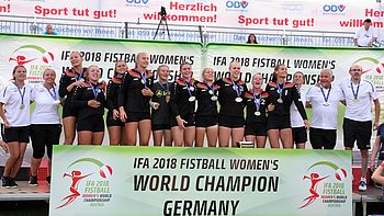 Faustball-Frauen sind Weltmeister 2018 | Bildquelle: DFBL/Spille 