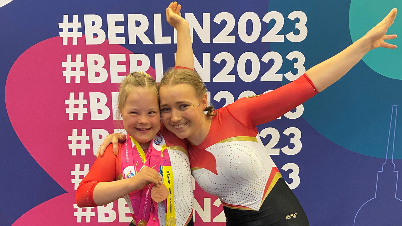 Annabelle Tschech-Löffler und Luisa Egersdörfer bei den Special Olympics World Games Berlin 2023 | Bildquelle: DTB