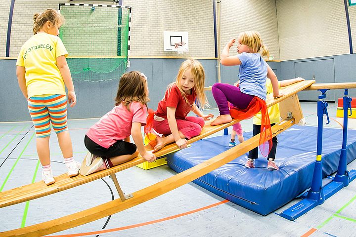 Kinder beim Spielen | Bildquelle: (c) LSB NRW/Andrea Bowinkelmann